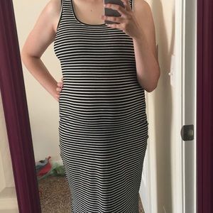 Black and White Maternity Summer Dress